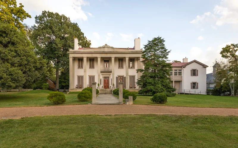 A wide angle view of the iconic Belle Meade Mansion. 