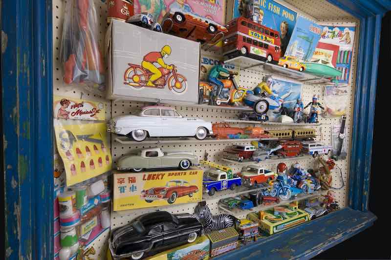  tin plate and other retro toys and games