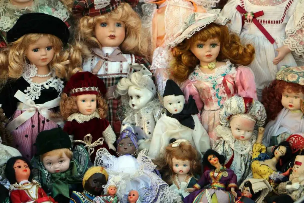 Antique Dolls