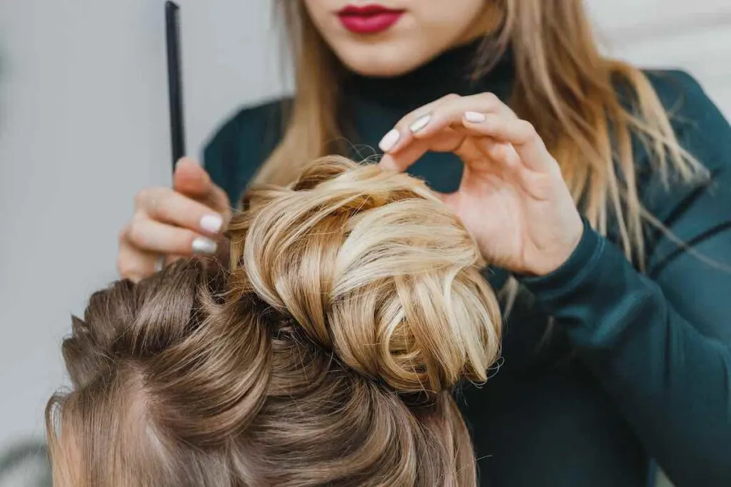 15 Best Hair Salons In Michigan - Life in the USA
