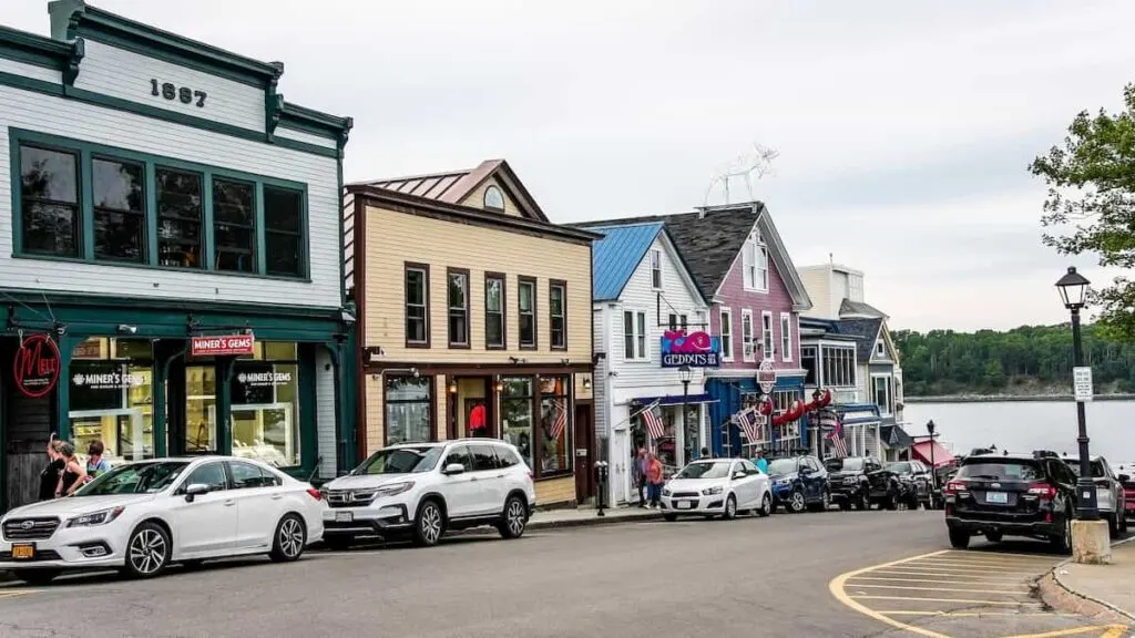 Small businesses near the water in Bar Harbor, ME.